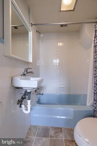 750 LOCUST ST, Columbia, PA 17512
