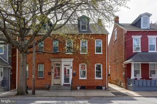 750 LOCUST ST, Columbia, PA 17512