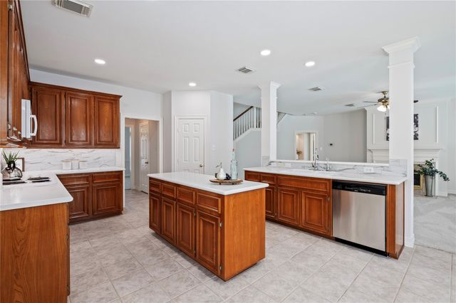2383 Indigo Harbour Lane, League City, TX 77573