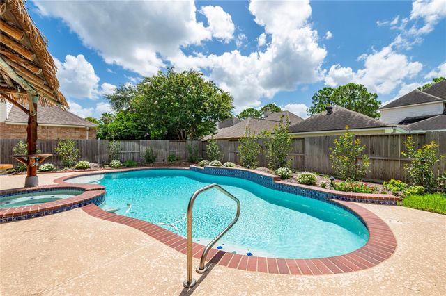 2383 Indigo Harbour Lane, League City, TX 77573
