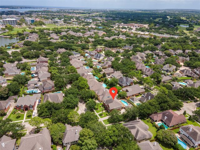 2383 Indigo Harbour Lane, League City, TX 77573