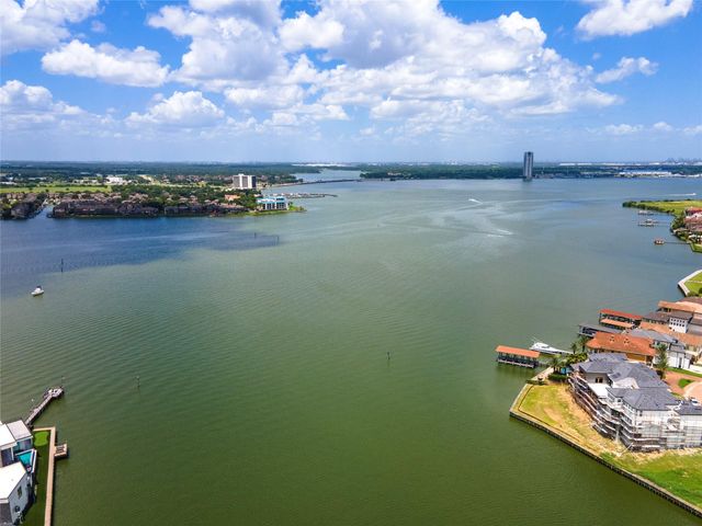 2383 Indigo Harbour Lane, League City, TX 77573
