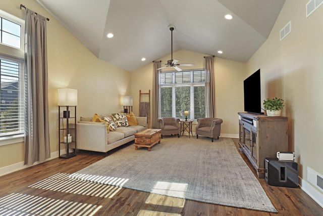 4753 S Cottage LANE, Pleasant Prairie, WI 53158