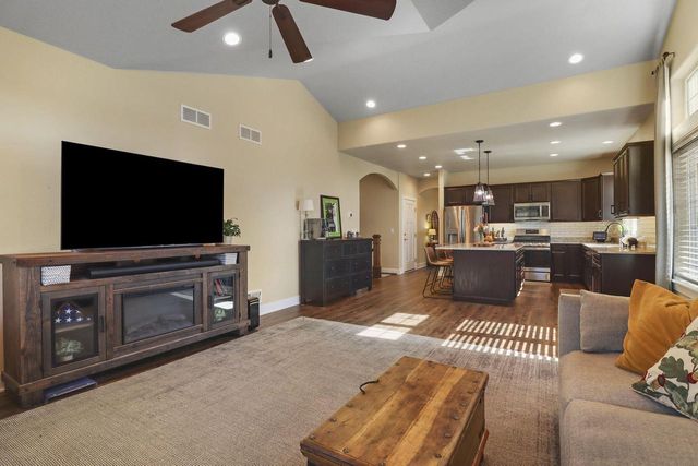 4753 S Cottage LANE, Pleasant Prairie, WI 53158