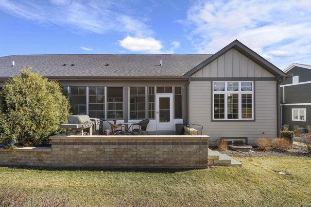 4753 S Cottage LANE, Pleasant Prairie, WI 53158