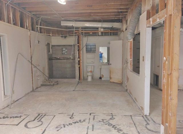 3186 Merriman Street, Port Neches, TX 77651