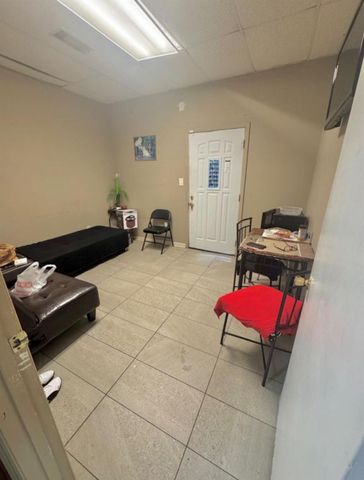 3186 Merriman Street, Port Neches, TX 77651