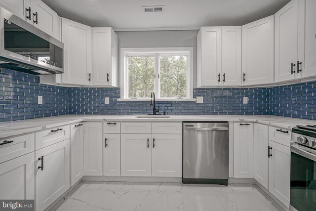 965 MARTHA BLVD, Atco, NJ 08004