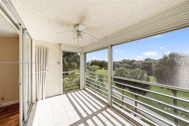 1831 Sabal Palm Dr 404, Davie, FL 33324