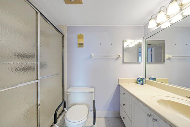 1831 Sabal Palm Dr 404, Davie, FL 33324