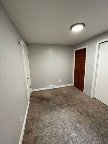 2404 S 18th St 2, South Side, PA 15203