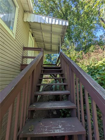 2404 S 18th St 2, South Side, PA 15203