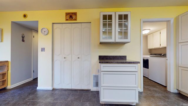 10273 Bourbon Street, Newburgh, IN 47630