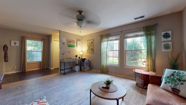 10273 Bourbon Street, Newburgh, IN 47630