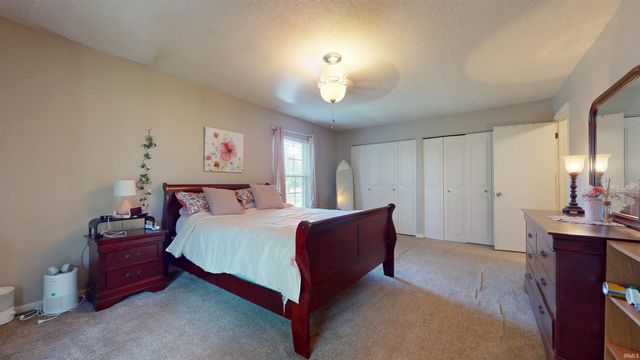 10273 Bourbon Street, Newburgh, IN 47630
