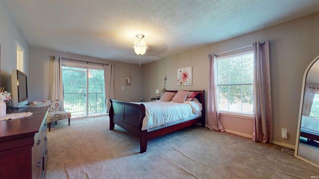 10273 Bourbon Street, Newburgh, IN 47630