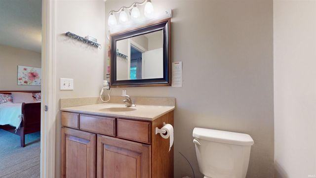 10273 Bourbon Street, Newburgh, IN 47630