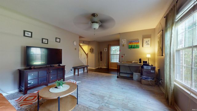 10273 Bourbon Street, Newburgh, IN 47630
