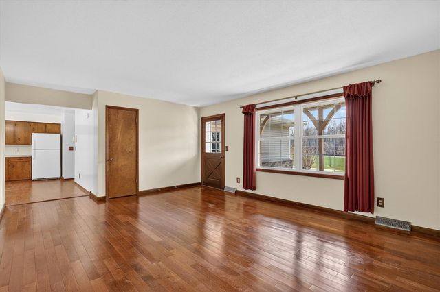 7045 17 Mile Road, Cedar Springs, MI 49319