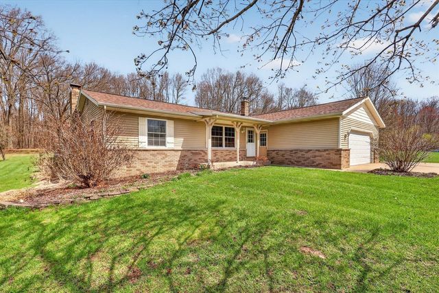 7045 17 Mile Road, Cedar Springs, MI 49319
