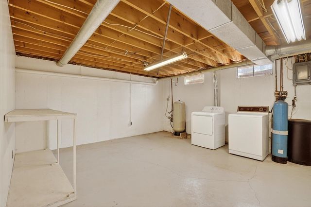 7045 17 Mile Road, Cedar Springs, MI 49319