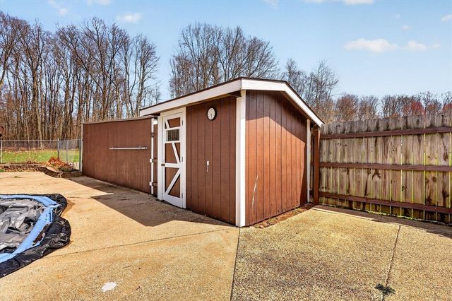 7045 17 Mile Road, Cedar Springs, MI 49319