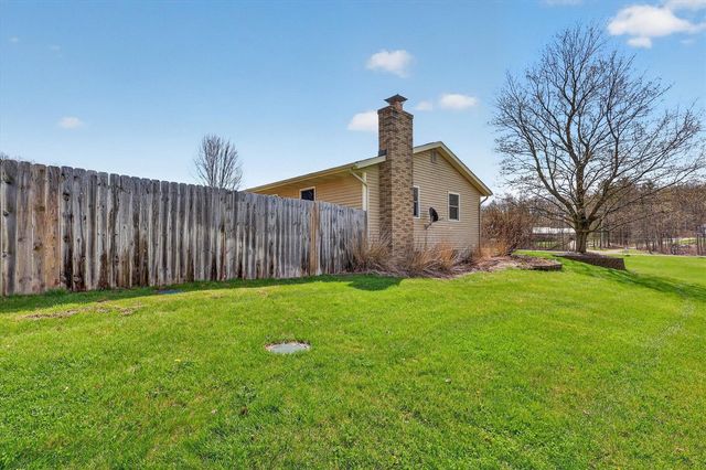 7045 17 Mile Road, Cedar Springs, MI 49319