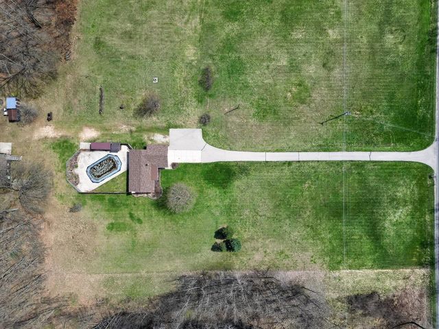 7045 17 Mile Road, Cedar Springs, MI 49319