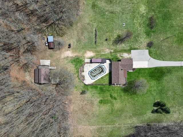 7045 17 Mile Road, Cedar Springs, MI 49319