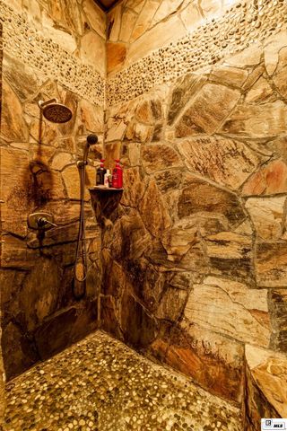 211 WHISPERING CREEK ROAD, West Monroe, LA 71291