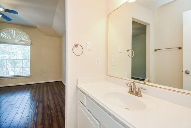 6023 Gatewood Manor Drive, Katy, TX 77494