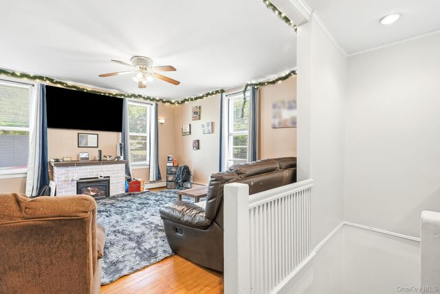 800 Oakwood Drive, Peekskill, NY 10566