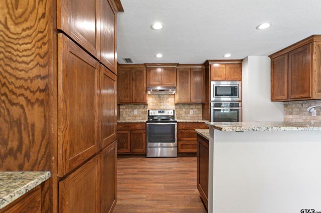 13011 County Road 470, Tyler, TX 75704
