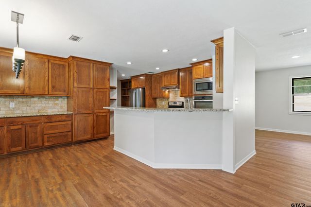 13011 County Road 470, Tyler, TX 75704