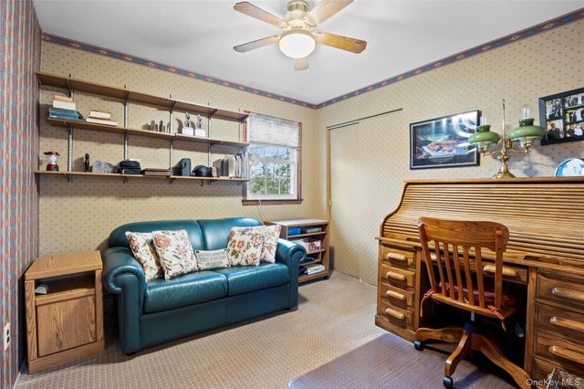 3 Townsend Court, Setauket, NY 11733