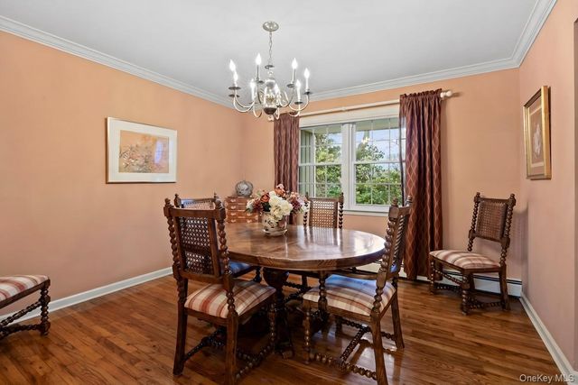 3 Townsend Court, Setauket, NY 11733