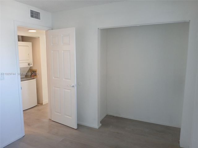 8740 N Sherman Cir 305, Miramar, FL 33025