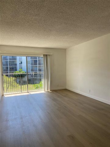 8740 N Sherman Cir 305, Miramar, FL 33025