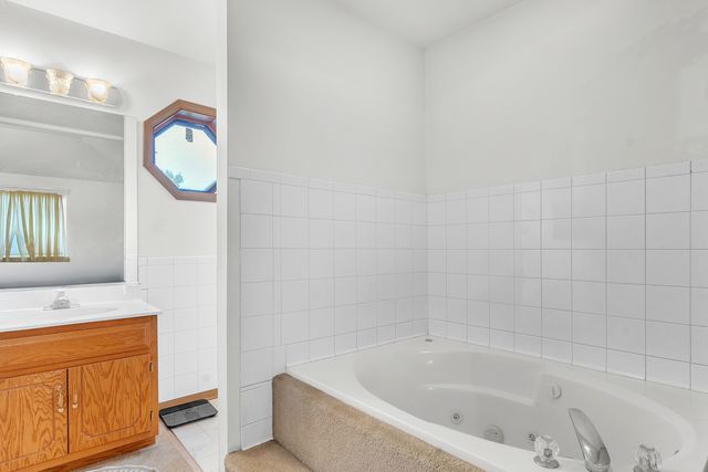 6035 Kathryn Lane, Matteson, IL 60443