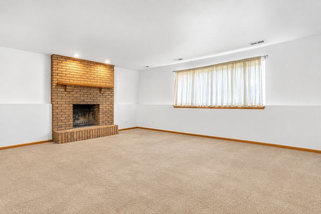 6035 Kathryn Lane, Matteson, IL 60443