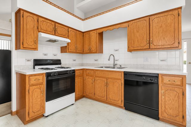 6035 Kathryn Lane, Matteson, IL 60443
