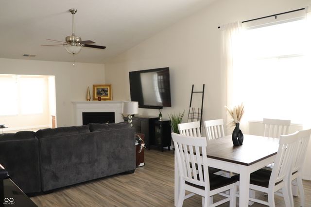 528 Dylan Drive, Avon, IN 46123