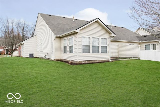 528 Dylan Drive, Avon, IN 46123