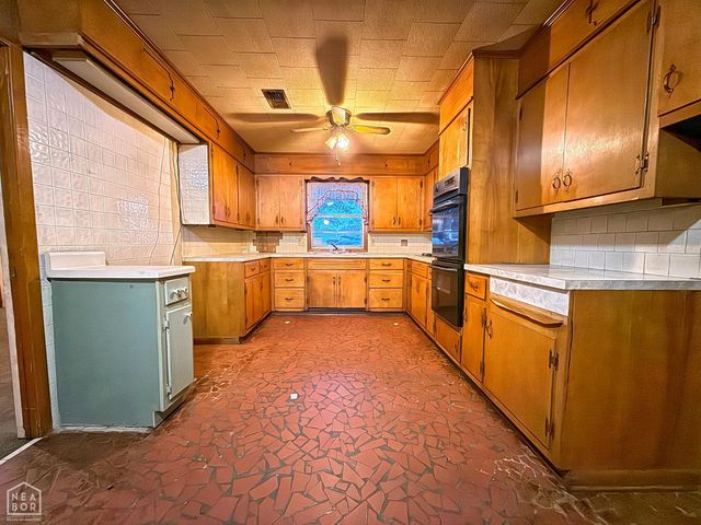 906 Eastwood Street, Leachville, AR 72438