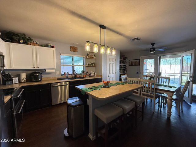 2058 N Parish Lane, Casa Grande, AZ 85122