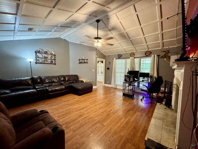 104 Winchester Drives, Leesburg, GA 31763