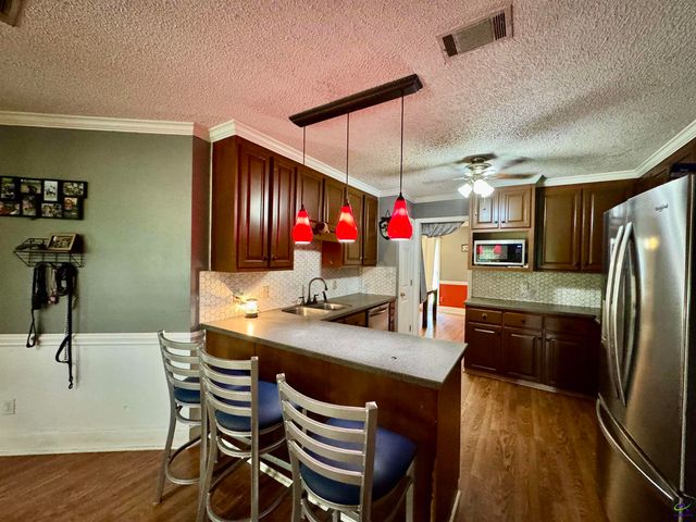 104 Winchester Drives, Leesburg, GA 31763