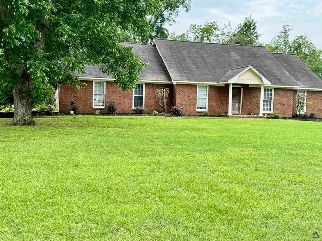 104 Winchester Drives, Leesburg, GA 31763