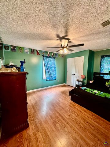 104 Winchester Drives, Leesburg, GA 31763