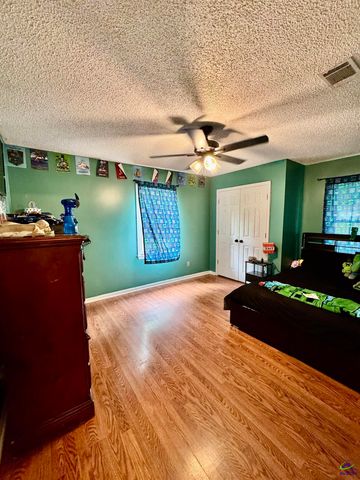 104 Winchester Drives, Leesburg, GA 31763